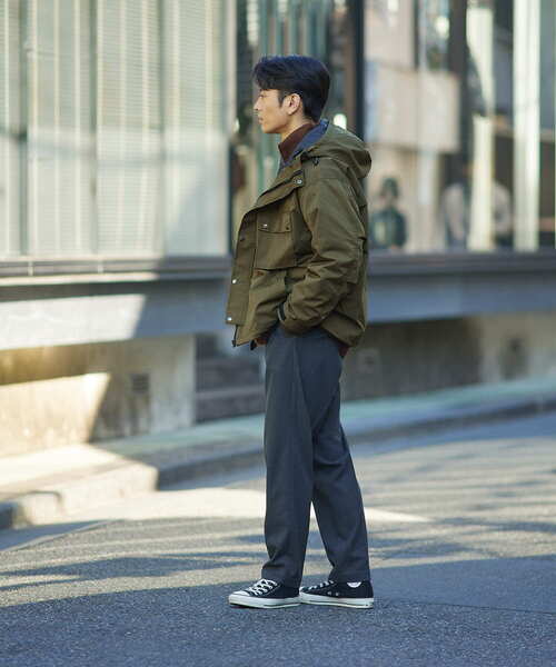 ITEMS URBANRESEARCH(アイテムズ アーバンリサーチ)の「中綿ライナー脱着マウンテンフーディージャケット(マウンテンパーカー・メンズ・ブラック/ベージュ/カーキ・LARGE/MEDIUM)」の10枚目の写真