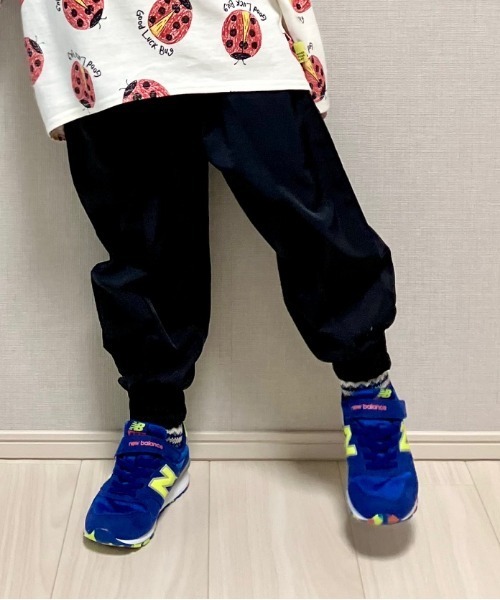 MAKE YOUR DAY（メイクユアデイ）の「ナイロンジョガーパンツ■80～140cm（その他パンツ・キッズ・ブルー/ブラック/ベージュ・140/100/130/120/80/110/90）」の5枚目の写真