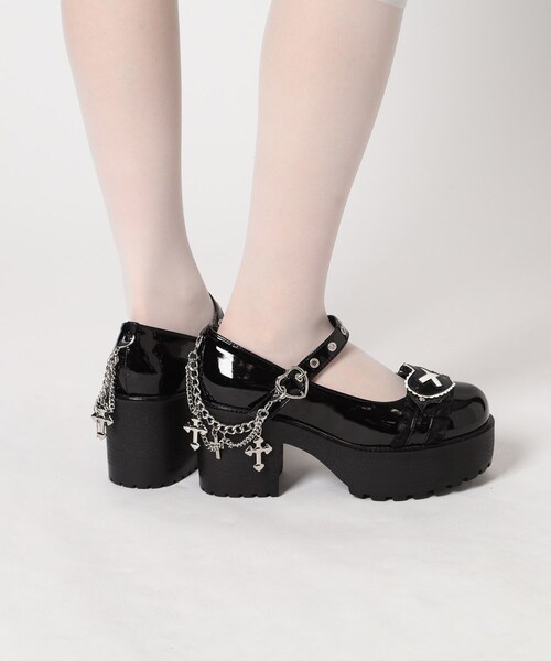 cs T&P（シーエスティーアンドピー）の「厚底ハートフリルストラップパンプス（パンプス・レディース・ホワイト系2/ブラック系1・S/M/L/LL）」の20枚目の写真