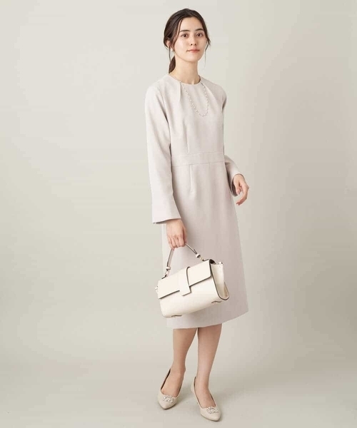 a.v.v（アーヴェヴェ）の「【洗える/イージーケア】ダブルクロスIラインワンピース（ワンピース・レディース・ライトグレー/ネイビー・36/38/40）」の20枚目の写真