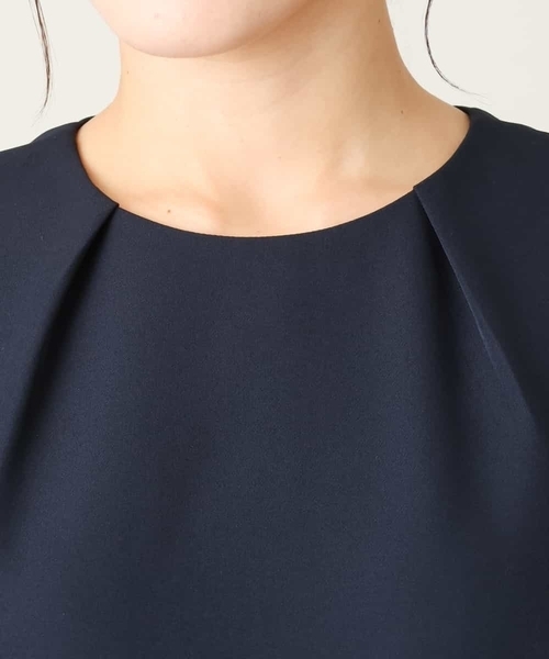 a.v.v（アーヴェヴェ）の「【洗える/イージーケア】ダブルクロスIラインワンピース（ワンピース・レディース・ライトグレー/ネイビー・36/38/40）」の4枚目の写真