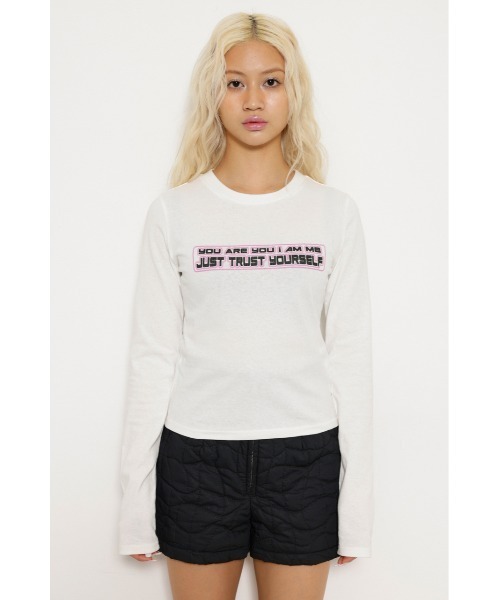 LAGUA GEM（ラグアジェム）の「NEON プリントロングTシャツ（Tシャツ/カットソー・レディース・ブラック/ホワイト/ブルー・FREE）」の20枚目の写真