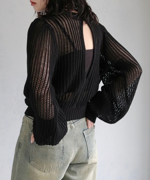 cheriella(シェリエラ)の「【cheriella】前後2WAYスリットメッシュニット 2-WAY SLIT MESH KNIT(ニット/セーター・レディース・ブラック/アイボリー/ブルー・M)」の2枚目の写真