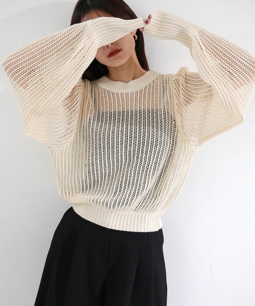 cheriella(シェリエラ)の「【cheriella】前後2WAYスリットメッシュニット 2-WAY SLIT MESH KNIT(ニット/セーター・レディース・ブラック/アイボリー/ブルー・M)」の4枚目の写真