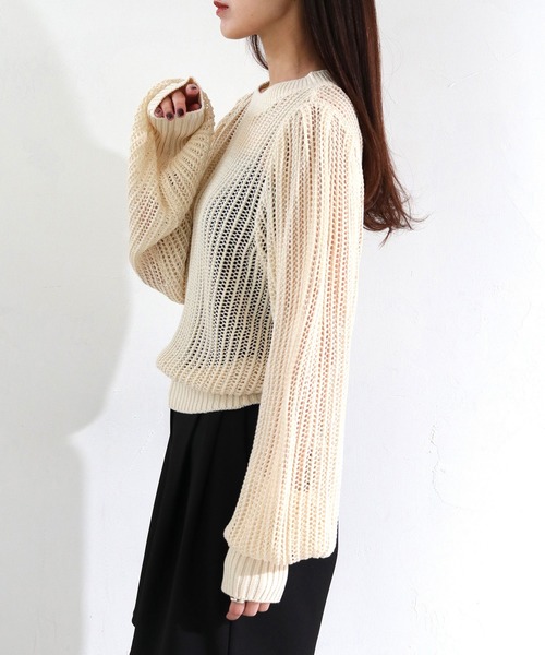 cheriella(シェリエラ)の「【cheriella】前後2WAYスリットメッシュニット 2-WAY SLIT MESH KNIT(ニット/セーター・レディース・ブラック/アイボリー/ブルー・M)」の5枚目の写真