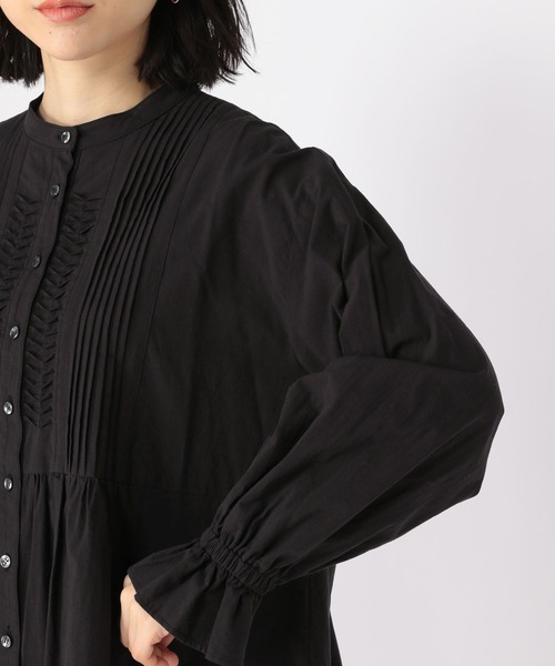 studio CLIP（スタディオクリップ）の「【みんなのリクエストブラウス】柔らか華やぎブラウス（ビジネスシャツ・レディース・オフホワイト/ブルー/ブラック・FREE）」の18枚目の写真