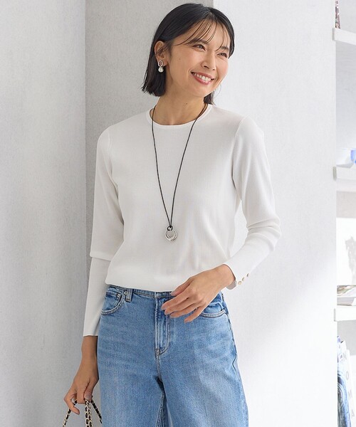 23区 L（ニジュウサンクオオキイサイズ）の「【Oggi4月号掲載/洗える】ラスターコットンポリエステル ニット（ニット/セーター・レディース・ネイビー系1/ホワイト系/ブラック系/ホワイト系1・48/44/46）」の2枚目の写真