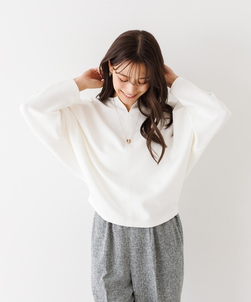 abahouse mavie（アバハウスマヴィ）の「ライトダンボールドルマンプルオーバー/春服（Tシャツ/カットソー・レディース・セージグリーン/ホワイト/ネイビー/ホワイト系その他2/パープル系その他/チャコールグレー/ベージュ・フリー）」の10枚目の写真