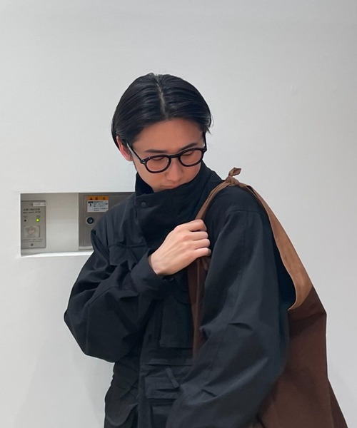 Zoff(ゾフ)の「ウェリントン型 メガネ|Zoff|CLASSIC(メガネ・レディース・ライトグレー/ワインレッド/ブラウン/ブラック・FREE)」の14枚目の写真