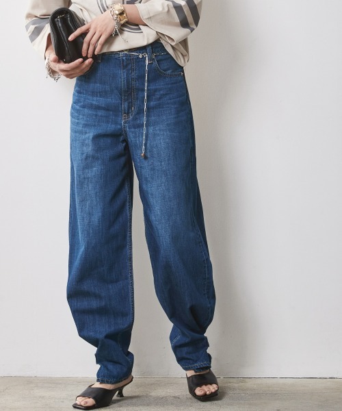 CHIC STYLE(シックスタイル)の「<大きいサイズ>綿100%ライトオンスデニム裾デザインワイドストレートパンツ シックスタイル(デニムパンツ・レディース・ブルー系/ネイビー系・96/98/106/114/122/80/84/88/92)」の21枚目の写真