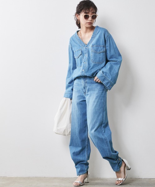 CHIC STYLE(シックスタイル)の「<大きいサイズ>綿100%ライトオンスデニム裾デザインワイドストレートパンツ シックスタイル(デニムパンツ・レディース・ブルー系/ネイビー系・96/98/106/114/122/80/84/88/92)」の7枚目の写真