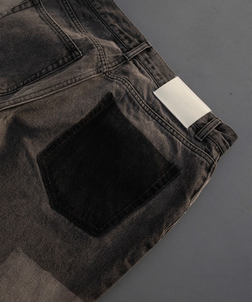 Camphor wood（カンファーウッド）の「fade blast semi-baggy denim / フェードブラストセミフレアデニム（デニムパンツ・メンズ・ブラック/モカ・SMALL/MEDIUM/LARGE）」の4枚目の写真