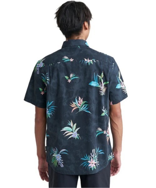 Quiksilver（クイックシルバー）の「APERO CLASSIC SS/クイックシルバー半袖総柄シャツ（シャツ/ブラウス・メンズ・ホワイト/ブラック/ブルー/ブルー系その他/ホワイト系その他/ブラック系その他/ブルー系その他2・MEDIUM/X-LARGE/LARGE/SMALL）」の16枚目の写真