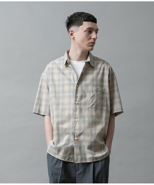 SLICK(スリック)の「オンブレーチェックレギュラーシャツ(シャツ/ブラウス・メンズ・ブルー系その他/グレイッシュベージュ/ブラック・2/1/3)」の3枚目の写真