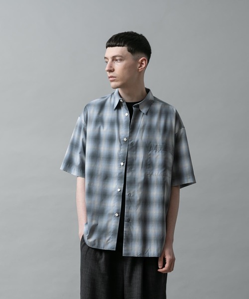 SLICK(スリック)の「オンブレーチェックレギュラーシャツ(シャツ/ブラウス・メンズ・ブルー系その他/グレイッシュベージュ/ブラック・2/1/3)」の18枚目の写真