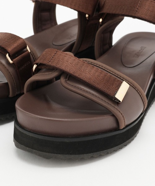 Mazell（マゼル）の「Mazell / 厚底ベルクロサンダル（サンダル・レディース・ブラック/ブラウン・S/M/L/LL）」の12枚目の写真