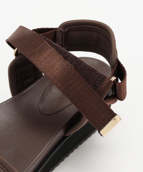 Mazell（マゼル）の「Mazell / 厚底ベルクロサンダル（サンダル・レディース・ブラック/ブラウン・S/M/L/LL）」の8枚目の写真