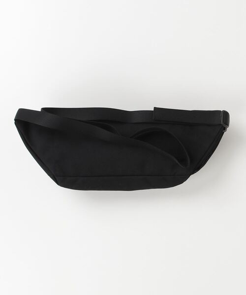 SUNDOG（サンドッグ）の「【サンドッグ SUNDOG】BANANA BELTS（ボディバッグ/ウエストポーチ・メンズ・ブラック・FREE）」の2枚目の写真