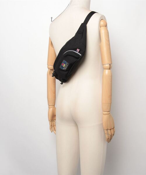 SUNDOG（サンドッグ）の「【サンドッグ SUNDOG】BANANA BELTS（ボディバッグ/ウエストポーチ・メンズ・ブラック・FREE）」の5枚目の写真