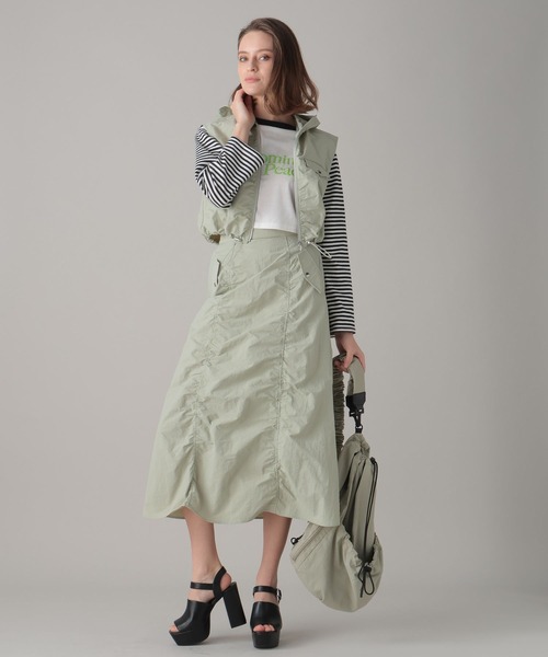 FOREVER 21(フォーエバー トゥエンティーワン)の「【2024SS】2WAY巾着リュック(バックパック/リュック・レディース・ブラック/カーキ・FREE)」の4枚目の写真