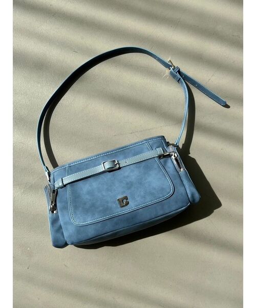EMODA（エモダ）の「ベルトショルダーバッグ（ショルダーバッグ・レディース・ブラック/ベージュ/ブルー・FREE）」の3枚目の写真