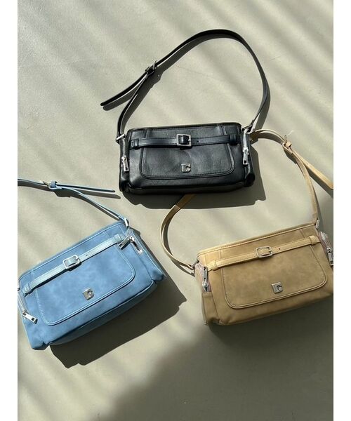 EMODA（エモダ）の「ベルトショルダーバッグ（ショルダーバッグ・レディース・ブラック/ベージュ/ブルー・FREE）」の21枚目の写真