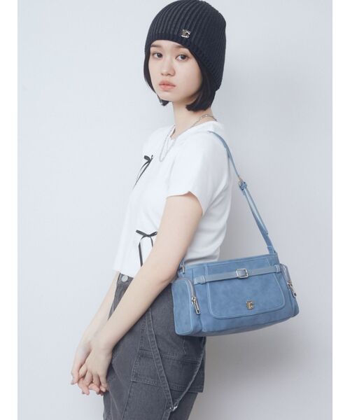 EMODA（エモダ）の「ベルトショルダーバッグ（ショルダーバッグ・レディース・ブラック/ベージュ/ブルー・FREE）」の4枚目の写真