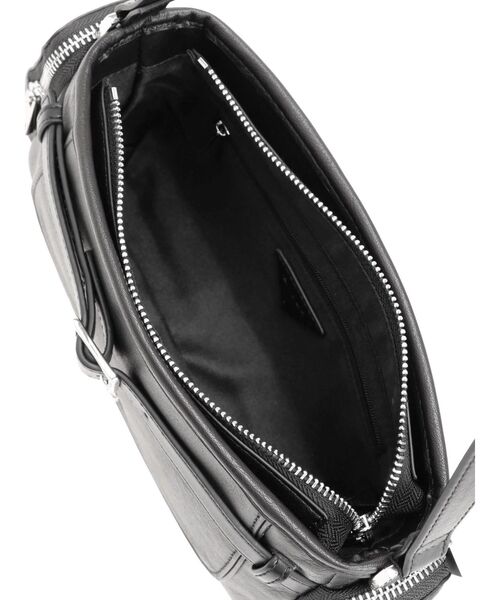 EMODA（エモダ）の「ベルトショルダーバッグ（ショルダーバッグ・レディース・ブラック/ベージュ/ブルー・FREE）」の15枚目の写真