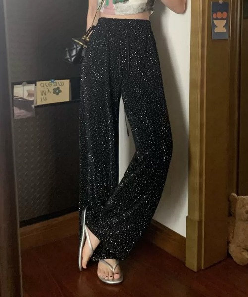 IRADOWL（アイラドール）の「ストーンデザインストレートパンツ（その他パンツ・レディース・ブラック/シルバー・FREE）」の3枚目の写真