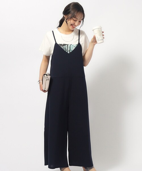 SHOO・LA・RUE（シューラルー）の「◆ぱっと着るだけで決まる 裏がさらさらカットジョーゼットサロペット（サロペット/オーバーオール・レディース・ネイビー/ブラック/ブラウン系・04/02/03）」の3枚目の写真