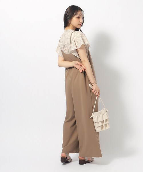 SHOO・LA・RUE（シューラルー）の「◆ぱっと着るだけで決まる 裏がさらさらカットジョーゼットサロペット（サロペット/オーバーオール・レディース・ネイビー/ブラック/ブラウン系・04/02/03）」の17枚目の写真