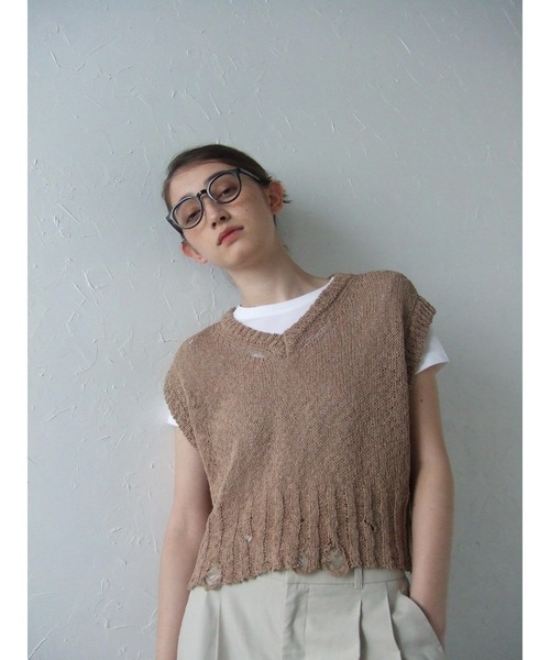 MINERTE（ミネルテ）の「【MINERTE】damaged knit vest / ダメージ加工ニットベスト（ベスト・レディース・モカ/ライトベージュ/ブラック・FREE）」の11枚目の写真