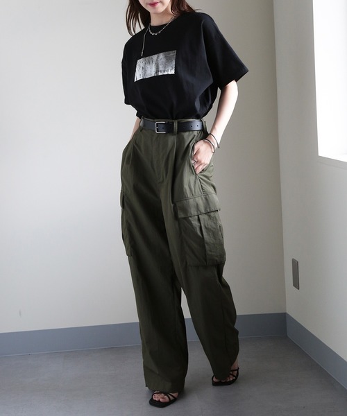 MAISON BREEZE（メゾンブリーズ）の「【MAISON BREEZE】綿天竺オーバーサイズ 箔プリントT 223-561-0088-2 DTK（Tシャツ/カットソー・レディース・ホワイト系その他2/ブラック系その他2/ブラック/ホワイト・FREE）」の20枚目の写真