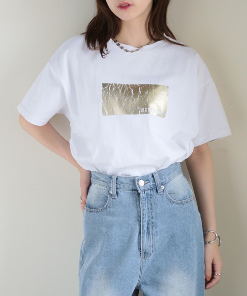 MAISON BREEZE（メゾンブリーズ）の「【MAISON BREEZE】綿天竺オーバーサイズ 箔プリントT 223-561-0088-2 DTK（Tシャツ/カットソー・レディース・ホワイト系その他2/ブラック系その他2/ブラック/ホワイト・FREE）」の6枚目の写真