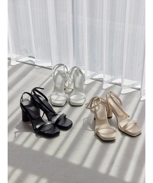 amel（エイメル）の「チャンキーヒールクッションサンダル（サンダル・レディース・ライトベージュ/ホワイト・23.5/24/23/24.5）」の3枚目の写真