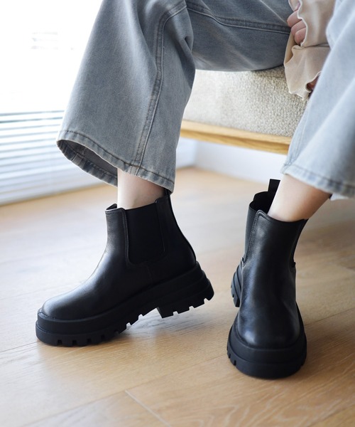 SESTO（セスト）の「サイドゴアショートチェルシーブーツ（ブーツ・レディース・ブラック・S/M/L/LL/3L）」の6枚目の写真