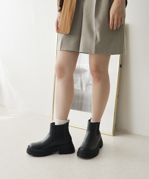 SESTO（セスト）の「サイドゴアショートチェルシーブーツ（ブーツ・レディース・ブラック・S/M/L/LL/3L）」の12枚目の写真
