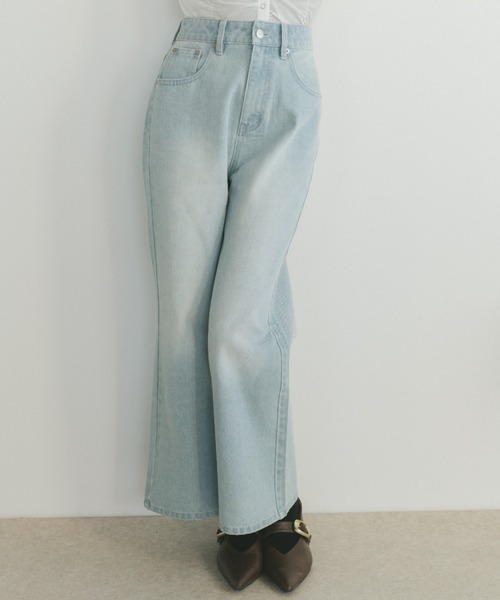 VANNIE U（ヴァニーユー）の「オーバーダイセミフレアデニムパンツ（デニムパンツ・レディース・ブルー/インディゴブルー/ブラック/ライトブルー・L/M/S）」の22枚目の写真