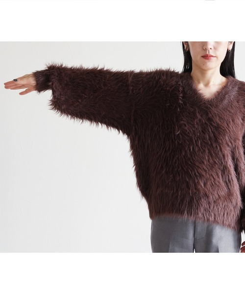 reca（レカ）の「長毛フェザーヤーンVネックニットプルオーバー（ニット/セーター・レディース・サンドベージュ/レッド系その他/ブラウン系その他・FREE）」の19枚目の写真