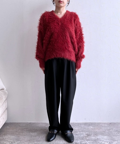 reca（レカ）の「長毛フェザーヤーンVネックニットプルオーバー（ニット/セーター・レディース・サンドベージュ/レッド系その他/ブラウン系その他・FREE）」の9枚目の写真