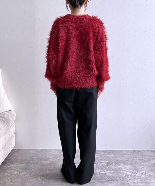 reca（レカ）の「長毛フェザーヤーンVネックニットプルオーバー（ニット/セーター・レディース・サンドベージュ/レッド系その他/ブラウン系その他・FREE）」の11枚目の写真