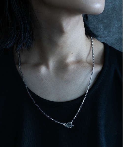 HARE（ハレ）の「【WEB限定 MADE IN JAPAN】ステンレスVチェーンネックレス(HARE)（ネックレス・メンズ・シルバー・SMALL/MEDIUM）」の8枚目の写真