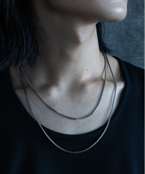 HARE（ハレ）の「【WEB限定 MADE IN JAPAN】ステンレスVチェーンネックレス(HARE)（ネックレス・メンズ・シルバー・SMALL/MEDIUM）」の9枚目の写真