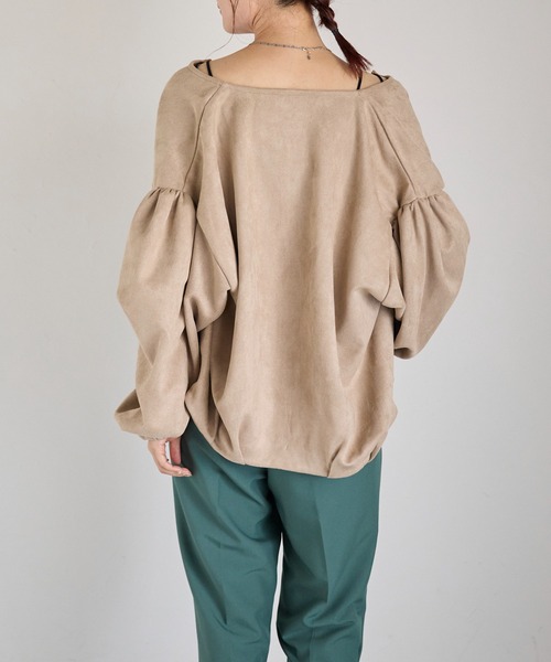 Fizz（フィズ）の「【Fizz/フィズ】　フェイクスウェード　ボリュームスリーブノーカラーブルゾン（ブルゾン・レディース・ブラック/アイボリー/グレイッシュベージュ・M）」の14枚目の写真