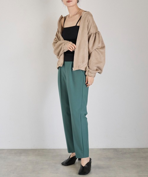 Fizz（フィズ）の「【Fizz/フィズ】　フェイクスウェード　ボリュームスリーブノーカラーブルゾン（ブルゾン・レディース・ブラック/アイボリー/グレイッシュベージュ・M）」の19枚目の写真