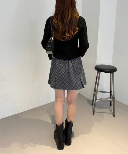 one after another NICE CLAUP（ワンアフターアナザーナイスクラップ）の「【OTONANICE】襟付き配色ニットカーディガン（カーディガン/ボレロ・レディース・アイボリー/ブラック/ベージュ・FREE）」の8枚目の写真