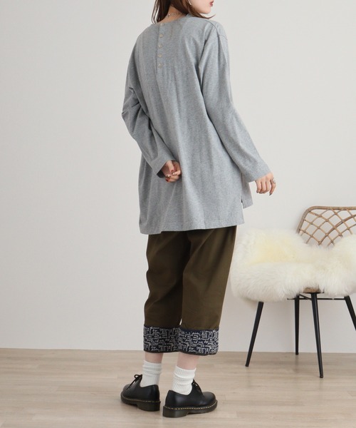 Emago（イマゴ）の「EMAGO ﾜｯﾍﾟﾝ風刺繍ﾁｭﾆｯｸ（チュニック・レディース・杢グレー/マスタード/ネイビー/ホワイト・FREE）」の11枚目の写真