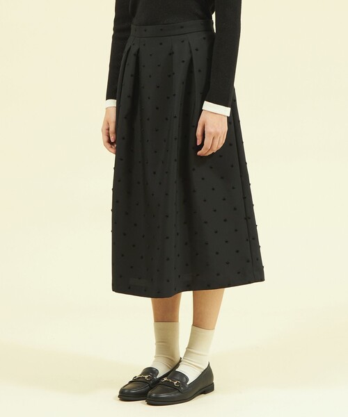 MACKINTOSH PHILOSOPHY（ﾏｯｷﾝﾄｯｼｭ ﾌｨﾛｿﾌｨｰ）の「ドットジャガードタックスカート（スカート・レディース・オフホワイト/ブラック・36/38）」の6枚目の写真