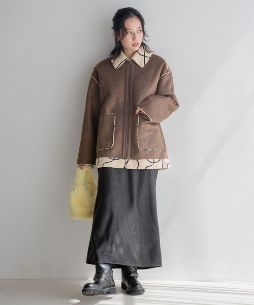 LOWRYS FARM(ローリーズファーム)の「フェイクファーキンチャクBAG 235066(ショルダーバッグ・レディース・パープル/ブラック/イエロー・FREE)」の9枚目の写真