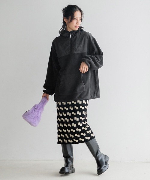 LOWRYS FARM(ローリーズファーム)の「フェイクファーキンチャクBAG 235066(ショルダーバッグ・レディース・パープル/ブラック/イエロー・FREE)」の13枚目の写真